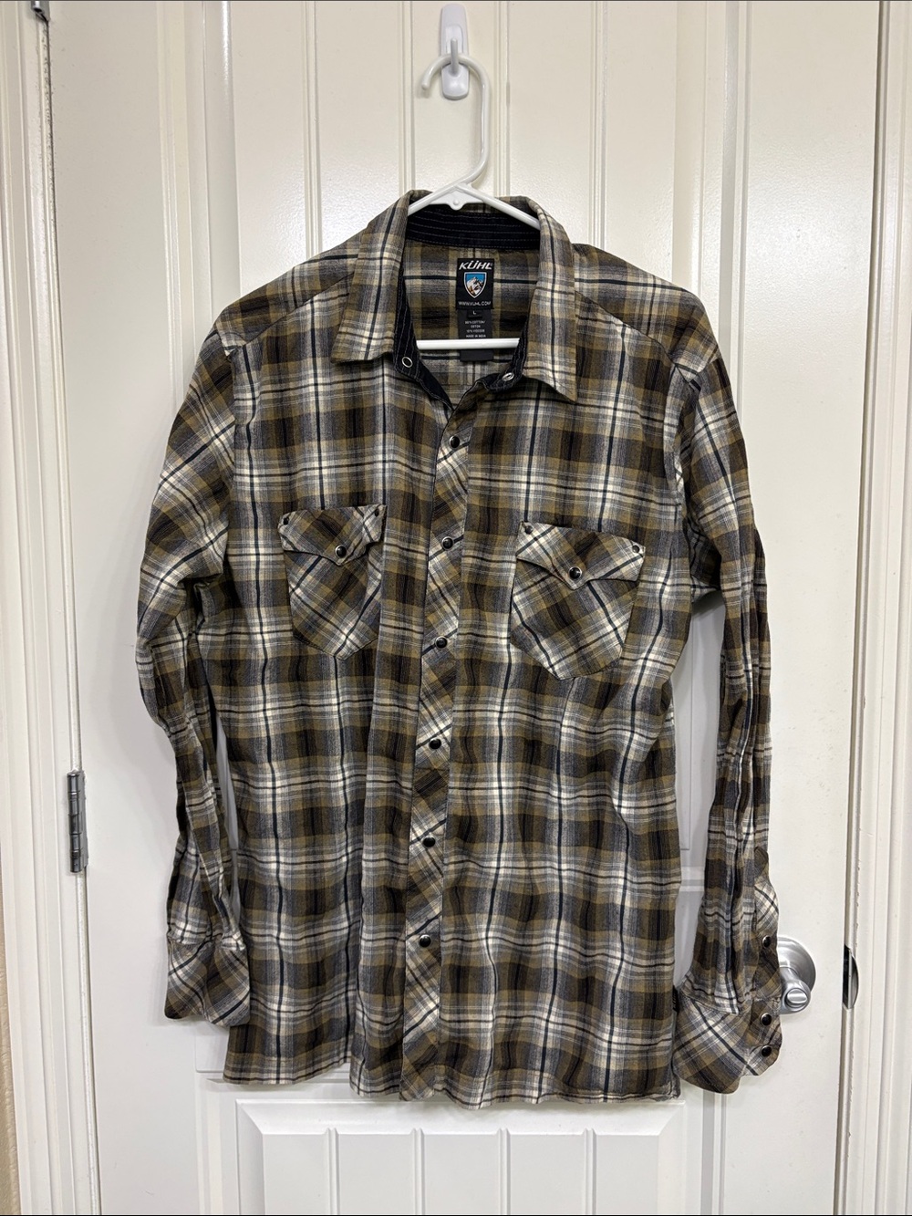 Kuhl Men's Plaid Button-Down Shirt in Olive, Black and Cream